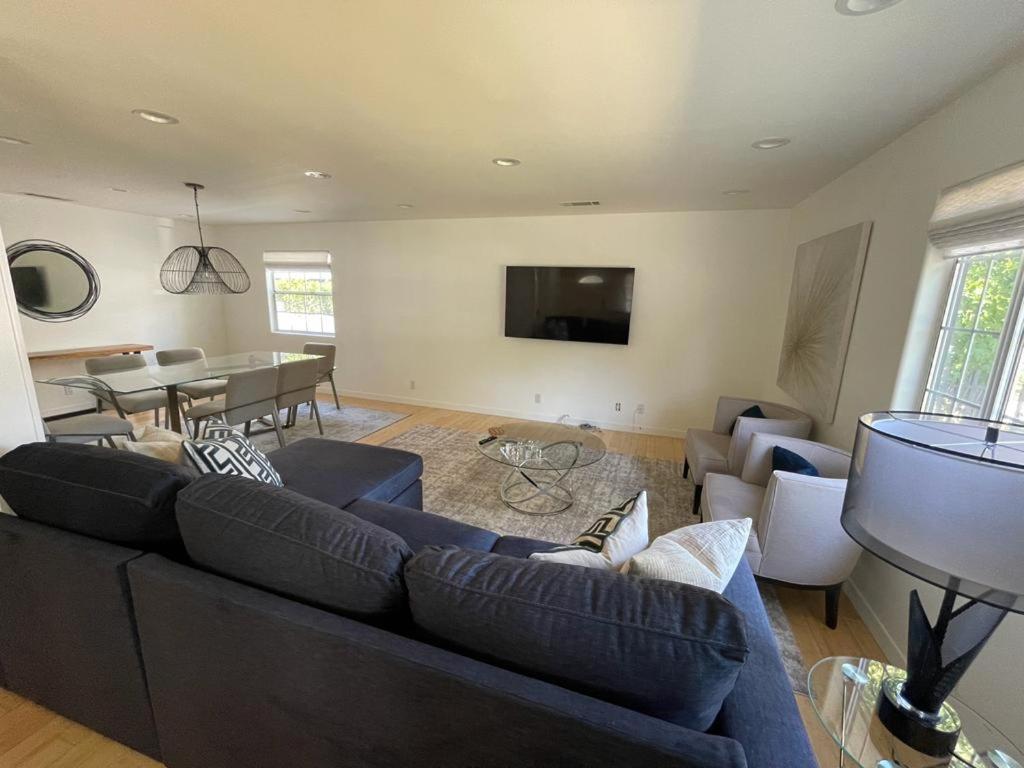 Charming Bright Traditional Home In Sherman Oaks Los Angeles Extérieur photo