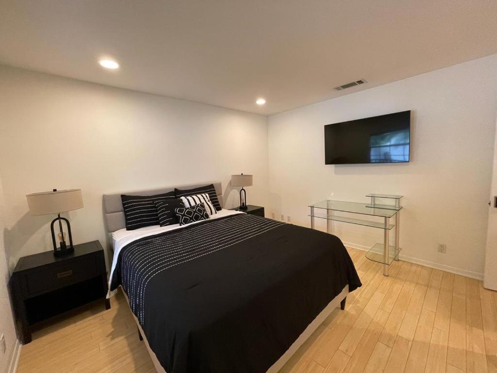 Charming Bright Traditional Home In Sherman Oaks Los Angeles Extérieur photo