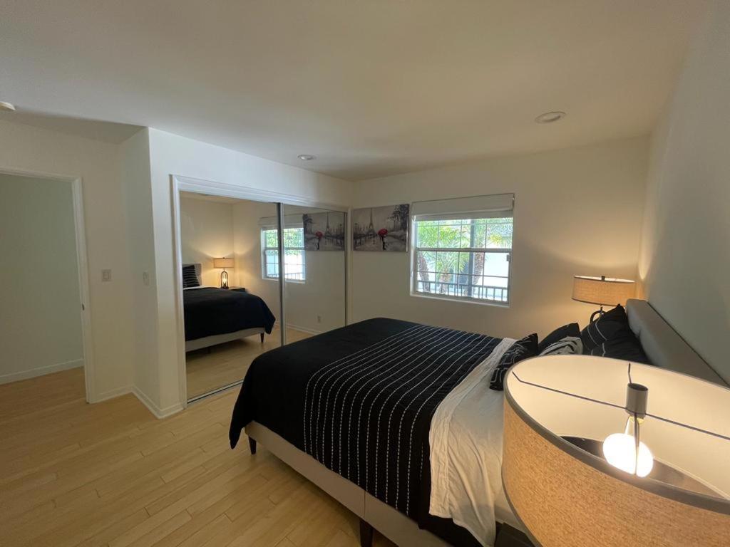 Charming Bright Traditional Home In Sherman Oaks Los Angeles Extérieur photo
