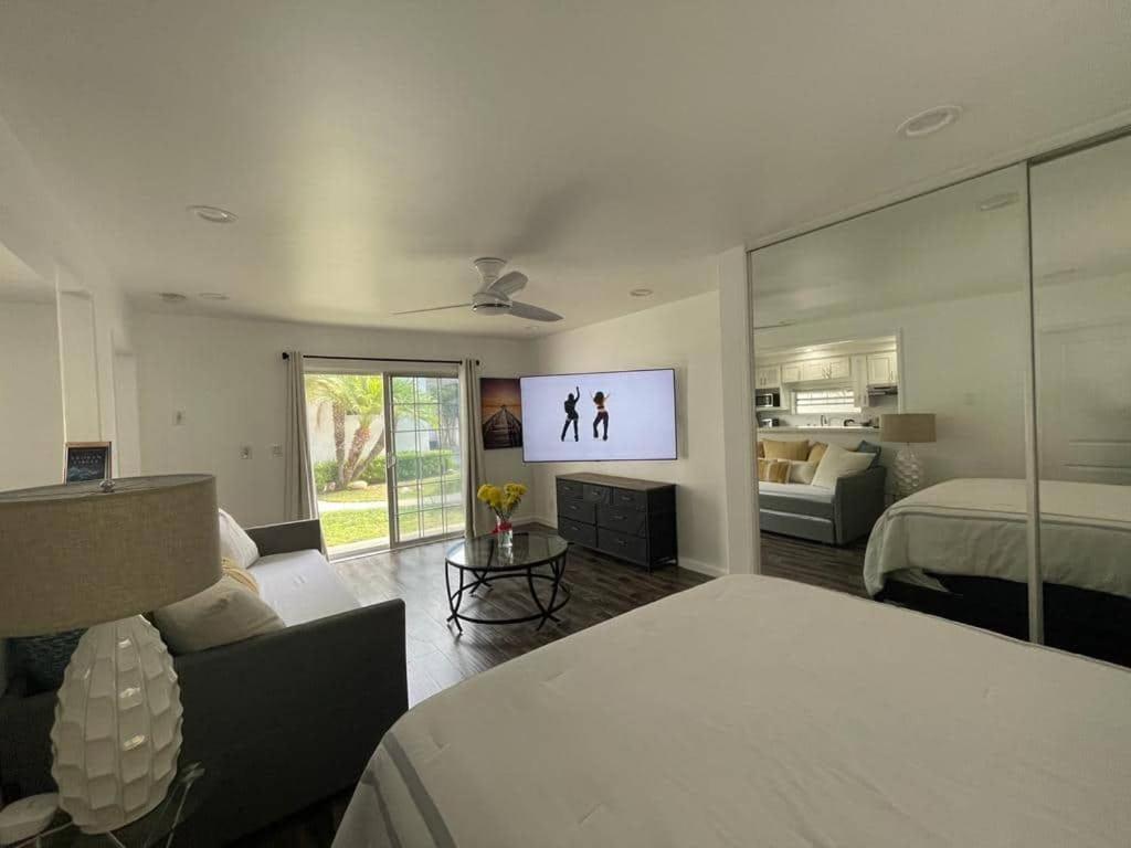 Charming Bright Traditional Home In Sherman Oaks Los Angeles Extérieur photo