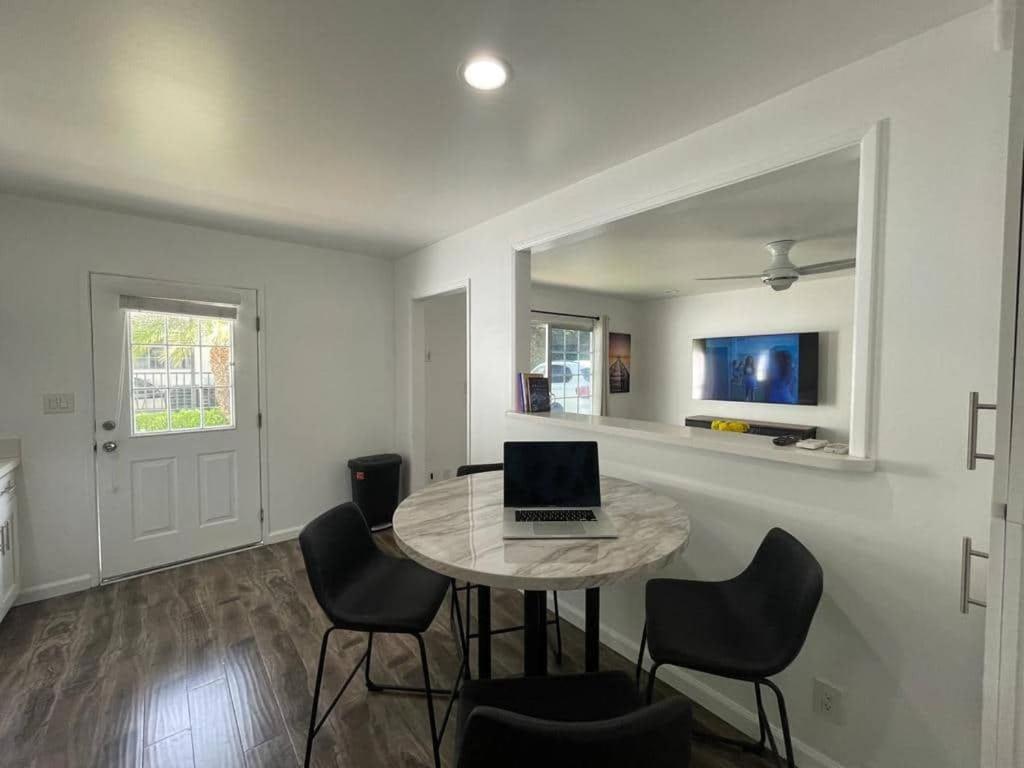 Charming Bright Traditional Home In Sherman Oaks Los Angeles Extérieur photo